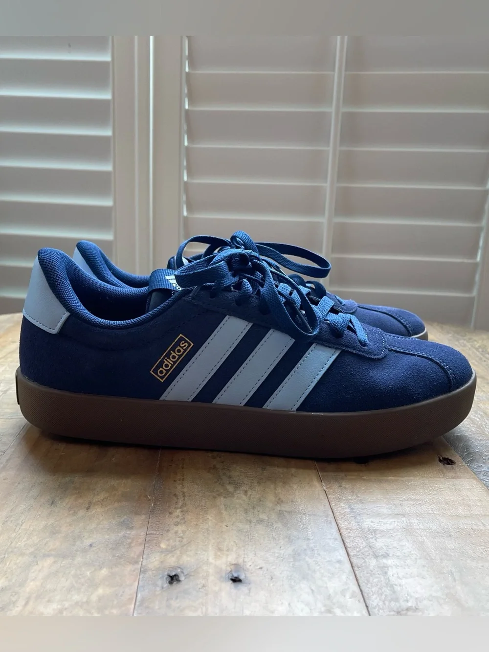 NWOT - Adidas VL Court 3.0 women’s sneakers